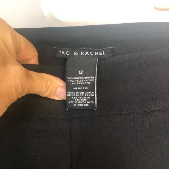 Zac&Rachel Women’s Pull On Pant Cropped Decorative Hem Metal Trim - Picture 5 of 7